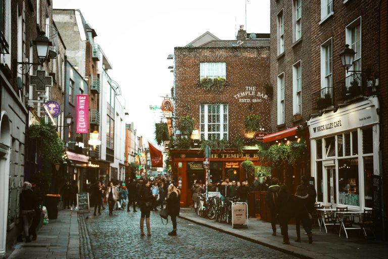 Ireland Dublin around temple bar